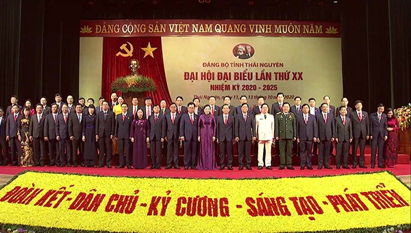 Ban Chấp hành Đảng bộ tỉnh Thái Nguyên khóa XX ra mắt Đại hội