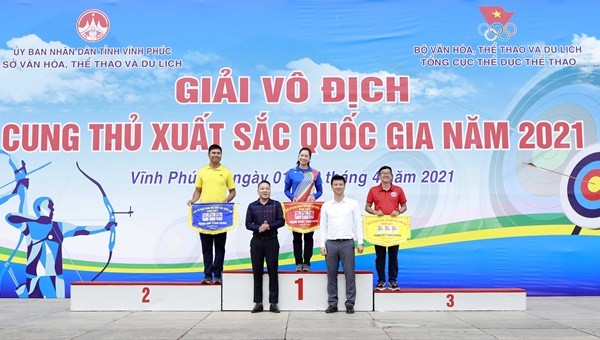 Trao thưởng giải vô địch cung thủ xuất sắc toàn quốc năm 2021