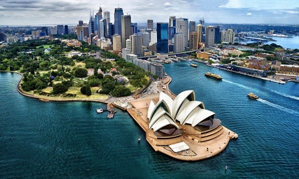 Nhà hát Opera Sydney là một địa điểm nhất định phải ghé thăm tại Úc. Ảnh: travelsafe-abroad.