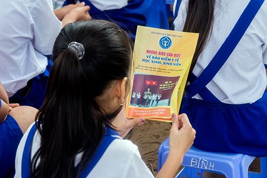 Truyền thông chính sách BHYT HSSV năm học 2023 - 2024 là một trong những nhiệm vụ trọng tâm của ngành BHXH Việt Nam. (Ảnh minh họa)