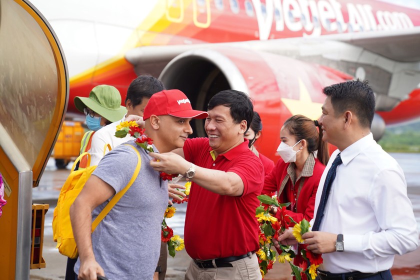 Trong 6 tháng đầu năm 2023, Vietjet đã khai thác an toàn 65,9 nghìn chuyến bay, vận chuyển trên 12,1 triệu lượt hành khách.