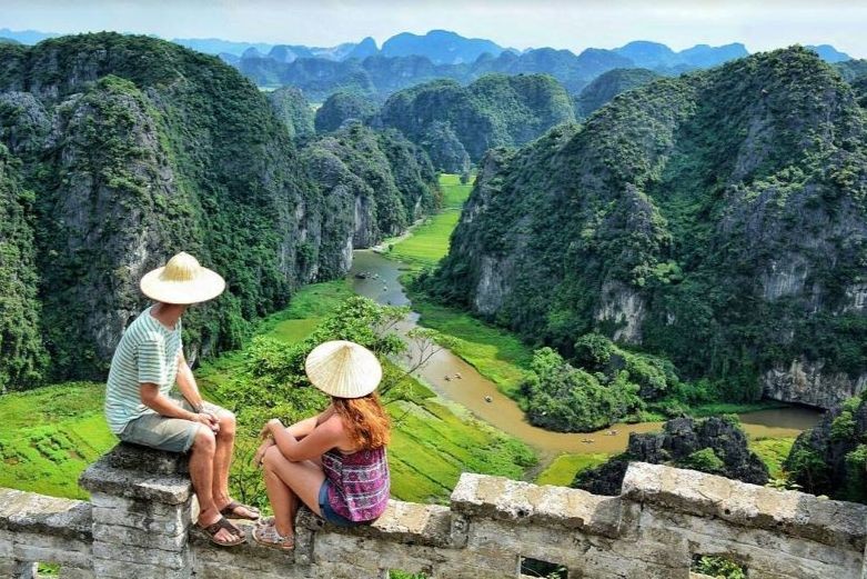 Chính sách visa mới có thể kích hoạt nhiều sản phẩm tour xuyên Việt cho khách quốc tế. (Nguồn: Saigon local tour).