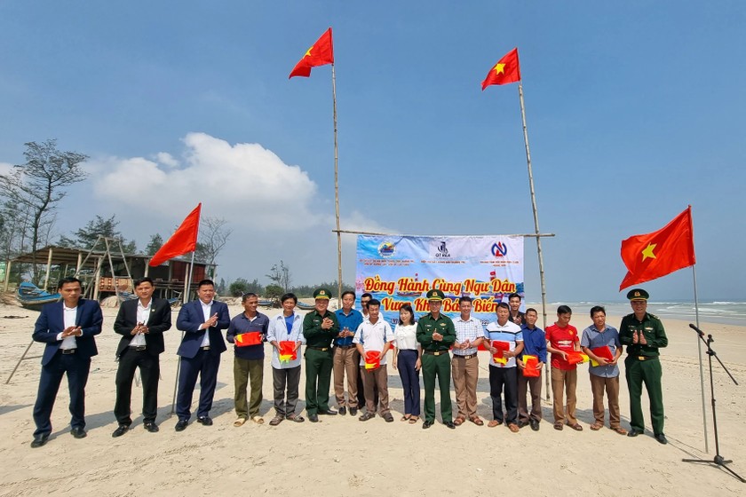 Biên phòng Quảng Trị tổ chức chương trình đồng hành cùng ngư dân bám biển. (Ảnh minh họa - Nguồn ảnh: internet)