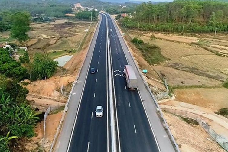 Cao tốc Bắc Giang - Lạng Sơn đã hoàn thành hơn 3 năm nay, nhưng đoạn Chi Lăng - TP Lạng Sơn dài 30km vẫn chưa được thực hiện. (Ảnh: Minh Hữu.