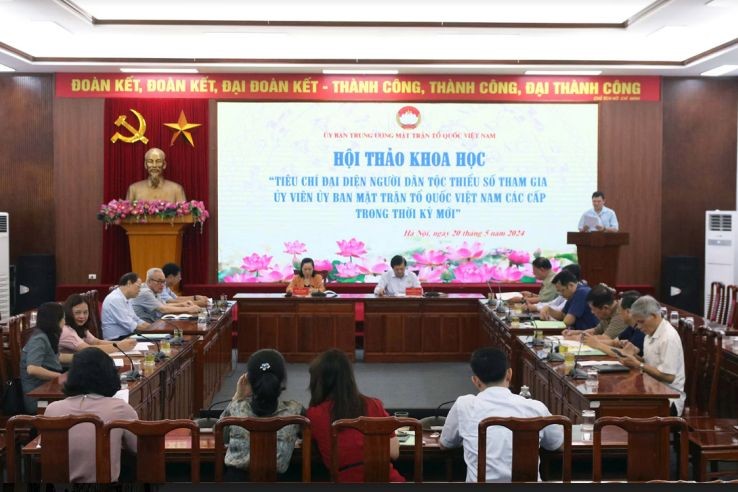 Các ý kiến tham luận đã làm sáng tỏ cơ sở lý luận và thực tiễn về các tiêu chí của đại diện người dân tộc thiểu số tham gia Ủy viên Ủy ban MTTQ Việt Nam các cấp trong thời kỳ mới. (Ảnh: Tiến Đạt)