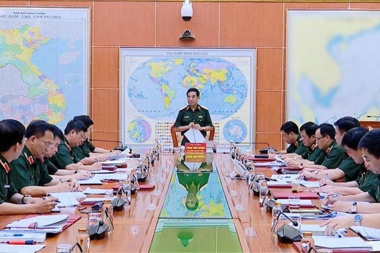 Đại tướng Phan Văn Giang chỉ đạo Hội nghị. (Ảnh: Lam Hạnh)