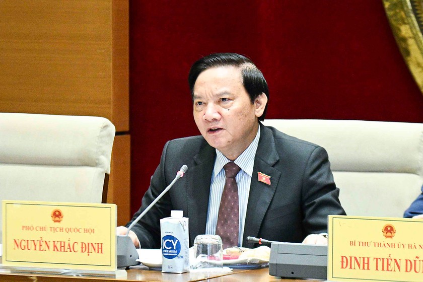 Phó Chủ tịch Quốc hội Nguyễn Khắc Định phát biểu tại phiên họp. (Ảnh: quochoi.vn)