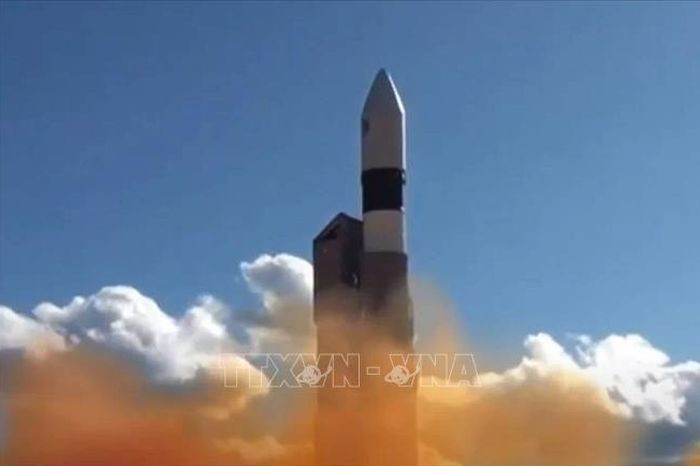 Ảnh do Bộ Quốc phòng Nga cung cấp về tên lửa đẩy Rokot -M. (Ảnh: TTXVN).