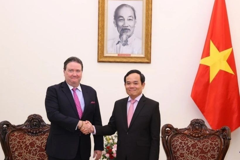 Phó Thủ tướng Trần Lưu Quang tiếp Đại sứ Hoa Kỳ Marc Evans Knapper.