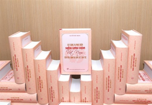 Cuốn sách “Xây dựng và phát triển nền văn hóa Việt Nam tiên tiến đậm đà bản sắc dân tộc” - tác phẩm của tư duy, tầm nhìn và tâm huyết với sự nghiệp xây dựng và phát triển nền văn hóa, con người Việt Nam.