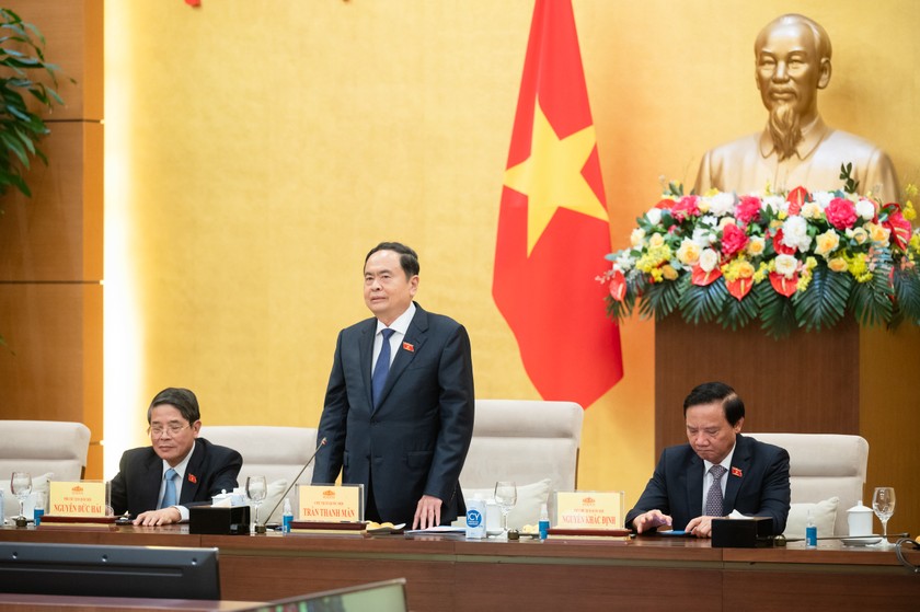 Chủ tịch Quốc hội Trần Thanh Mẫn chúc các nữ đại biểu xứng đáng với 8 chữ Vàng mà Bác Hồ đã trao tặng.