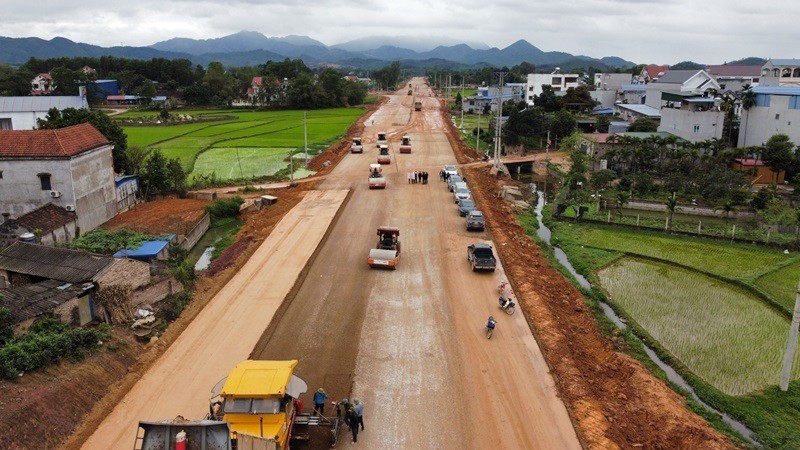 Dự án tuyến đường liên kết vùng phấn đấu về đích cuối năm 2024. 