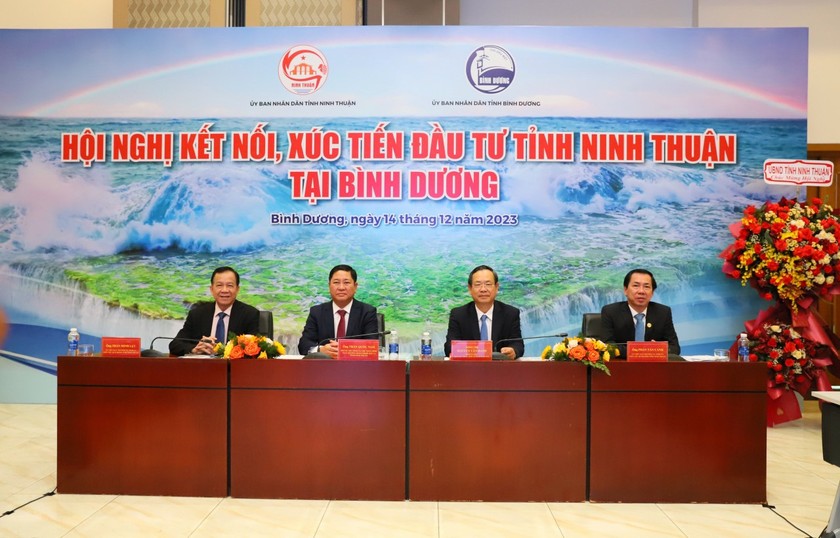 Lãnh đạo hai tỉnh Ninh Thuận – Bình Dương chủ tri Hội nghị.
