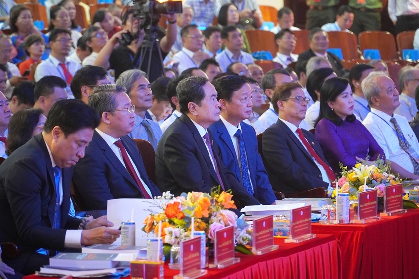 Phó Chủ tịch Quốc hội Trần Thanh Mẫn, Phó Thủ tướng Trần Hồng Hà dự lễ kỷ niệm.
