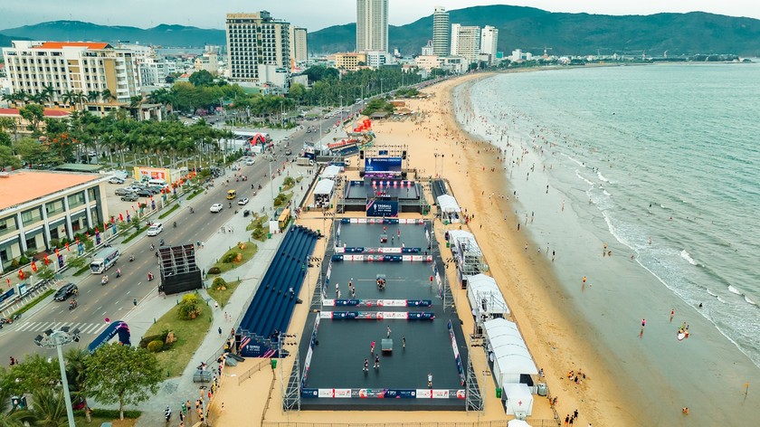 Ngày 6 - 9/6, tại phố biển Quy Nhơn diễn ra Giải Thi đấu Teqball Thế giới 2024 (Ảnh: Rom Story).
