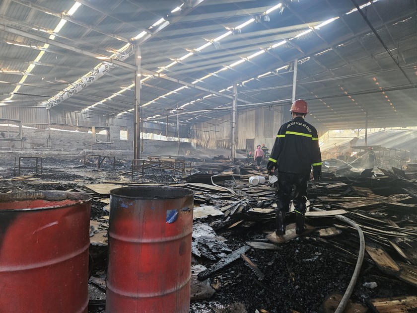 Cháy lớn tại Bình Định, ước thiệt hại khoảng 20 tỷ đồng