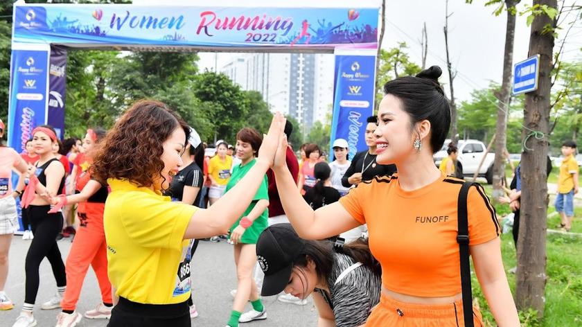 “Women Running”- doanh nhân Happy Women chạy khơi niềm hứng khởi