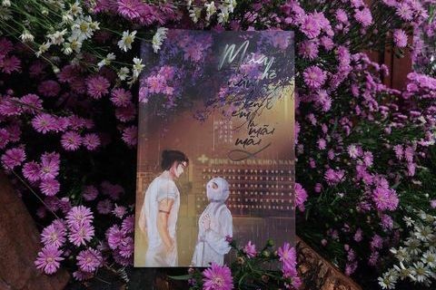 “Mùa hè năm ấy bên em là mãi mãi” với thông điệp, tình yêu, lòng bao dung và nhiệt huyết của những con người hết lòng vì nghề nghiệp, vì xã hội. (Ảnh: Bảo Châu)