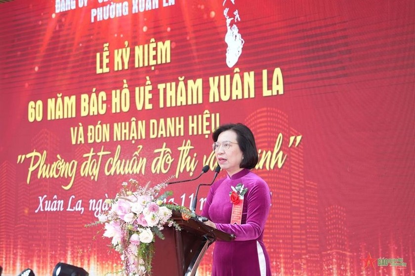 Bí thư Quận ủy Tây Hồ Lê Thị Thu Hằng phát biểu tại Lễ kỷ niệm. (Ảnh: T.Hương)