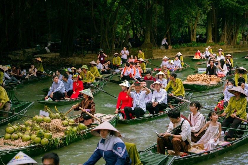 Du lịch Việt Nam phục hồi mạnh mẽ (Ảnh Khu du lịch Tam Cốc - Bích Động)