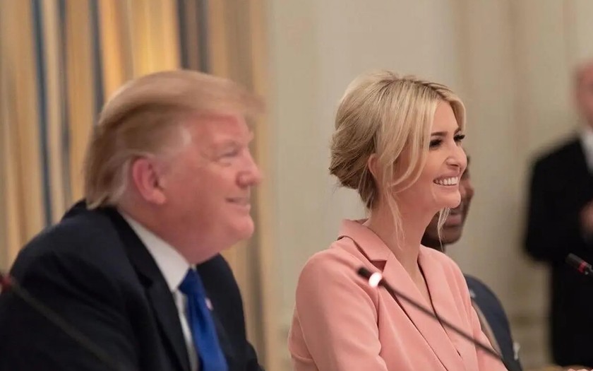 Cựu Tổng thống Mỹ Donald Trump và con gái lớn Ivanka Trump.