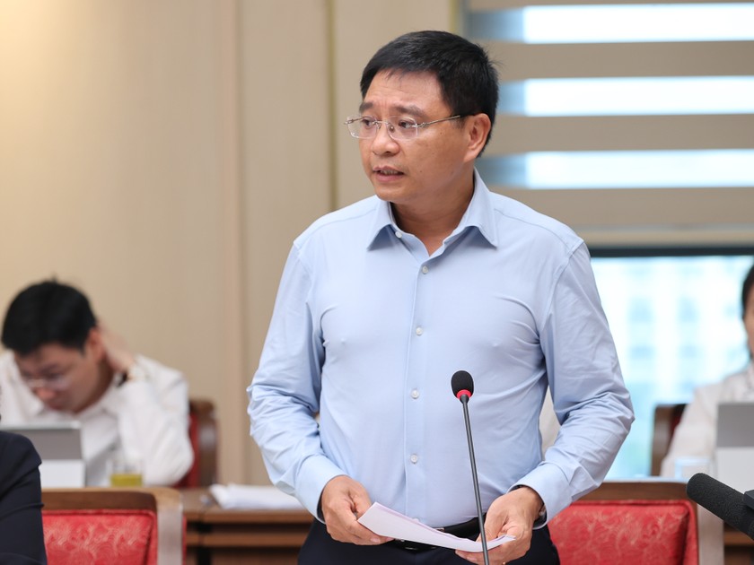 Các ý kiến tại cuộc làm việc thống nhất đánh giá trong bối cảnh kinh tế toàn cầu còn nhiều biến động, Thủ đô Hà Nội đã nỗ lực vượt qua thách thức, đạt được những thành tựu đáng khích lệ trong 7 tháng đầu năm 2024 - Ảnh: VGP/Nhật Bắc