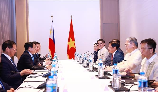 Thủ tướng Phạm Minh Chính gặp Tổng thống Philippines Ferdinand Romualdez Marcos Jr.. Ảnh: Dương Giang/TTXVN