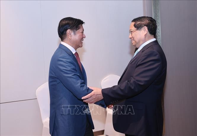 Thủ tướng Phạm Minh Chính gặp Tổng thống Philippines Ferdinand Romualdez Marcos Jr.. Ảnh: Dương Giang/TTXVN