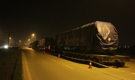 Tàu đường sắt Cát Linh - Hà Đông đã về Hà Nội, chuẩn bị được lắp đặt