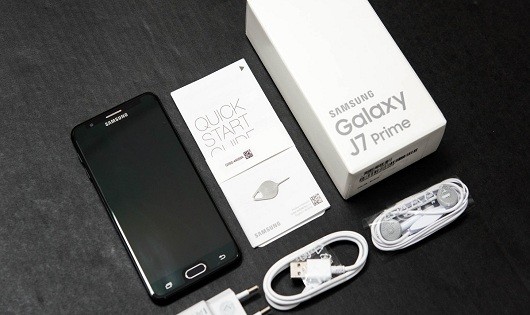 “Kẻ hủy diệt” Galaxy J7 Prime lên kệ rầm rộ, giá 6,3 triệu đồng