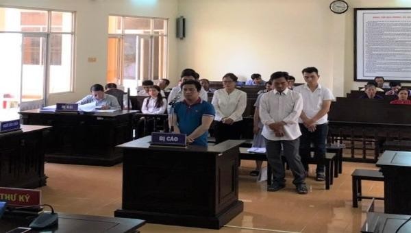 Nguyên Giám đốc chi nhánh ngân hàng ở Bạc Liêu và 'bộ sậu' hầu tòa 