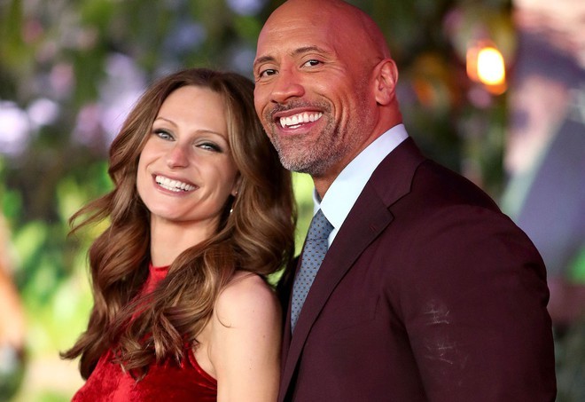 Dwayne Johnson và bạn đời. 