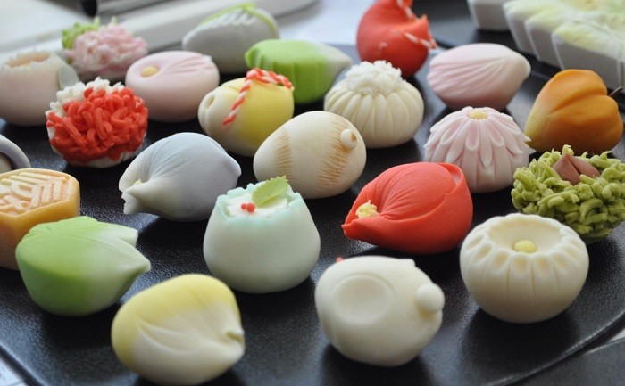 Món bánh Wagashi đặc trưng của xứ sở Hoa anh đào.