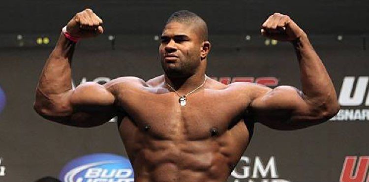 Võ sĩ Alistair Cees Overeem. 