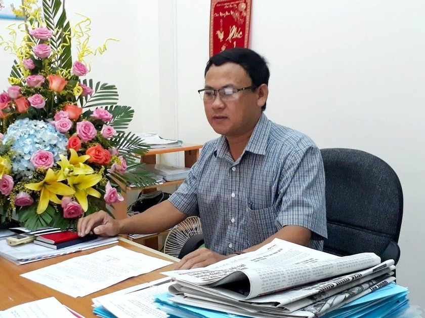 Nhà báo Huỳnh Sử. 