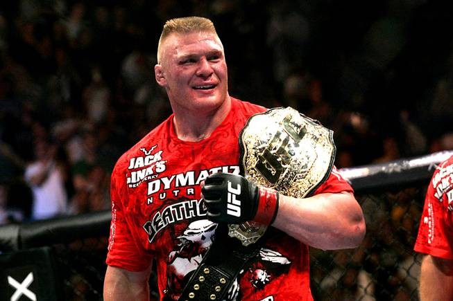 Võ sĩ Brock Lesnar. 