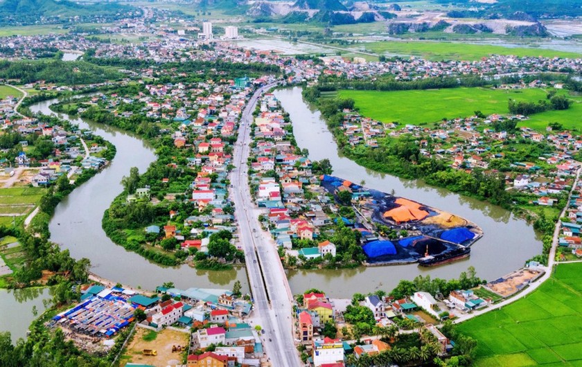 Toàn cảnh Thị xã Hoàng Mai. 