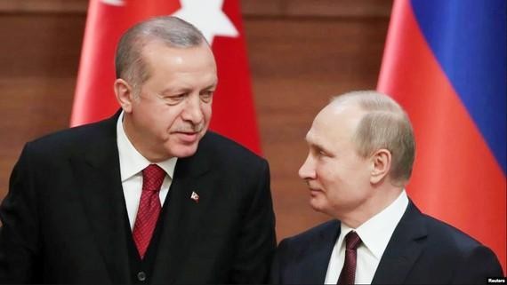 Tổng thống Thổ Nhĩ Kỳ Recep Tayyip Erdogan và Tổng thống Nga Vladimir Putin (ảnh: Reuters).