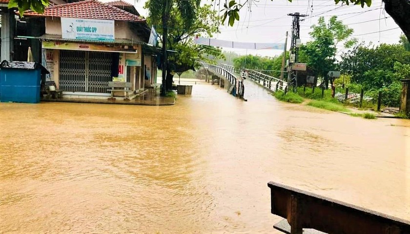 Vùng áp thấp có khả năng mạnh lên thành áp thấp nhiệt đới và gây mưa lũ.