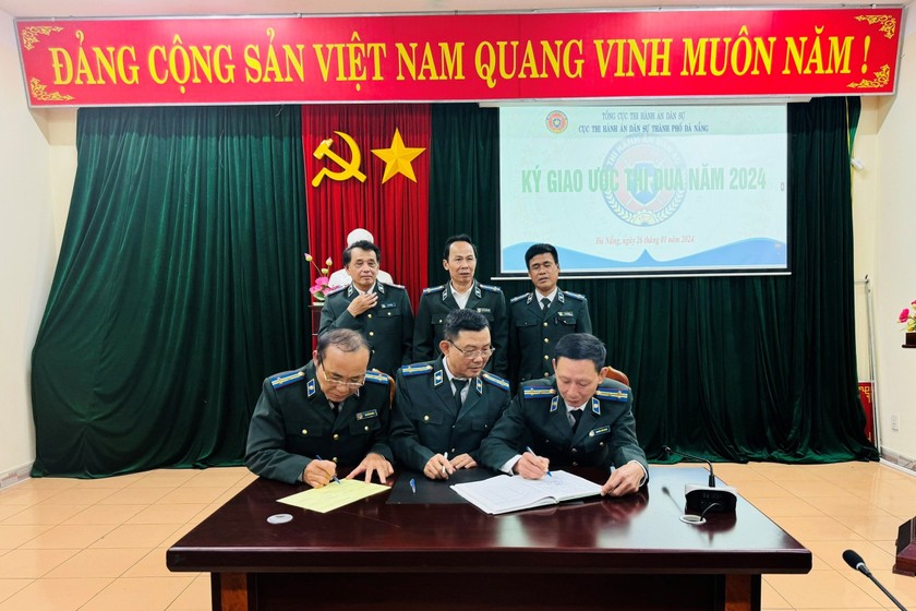 Các đơn vị thuộc Cục THADS TP Đà Nẵng ký giao ước thi đua năm 2024