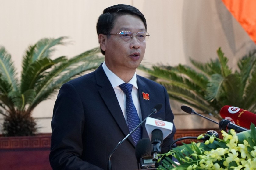 Chủ tịch HĐND TP Đà Nẵng Ngô Xuân Thắng phát biểu tại kỳ họp.