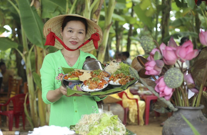 Nghề chế biến mỳ Quảng ở tỉnh Quảng Nam hội tụ giá trị ẩm thực đặc sắc của xứ Quảng. (Ảnh HX)