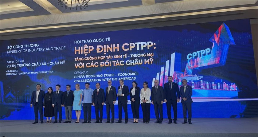 Các đại biểu tham dự tại Hội thảo.