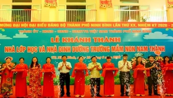 Ninh Bình khánh thành công trình xây dựng chào mừng Đại hội đại biểu Đảng bộ thành phố