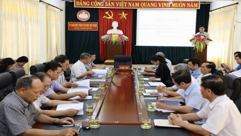 Tích cực tham gia đóng góp ý kiến vào Dự thảo báo cáo chính trị Đại hội Đảng bộ tỉnh Ninh Bình
