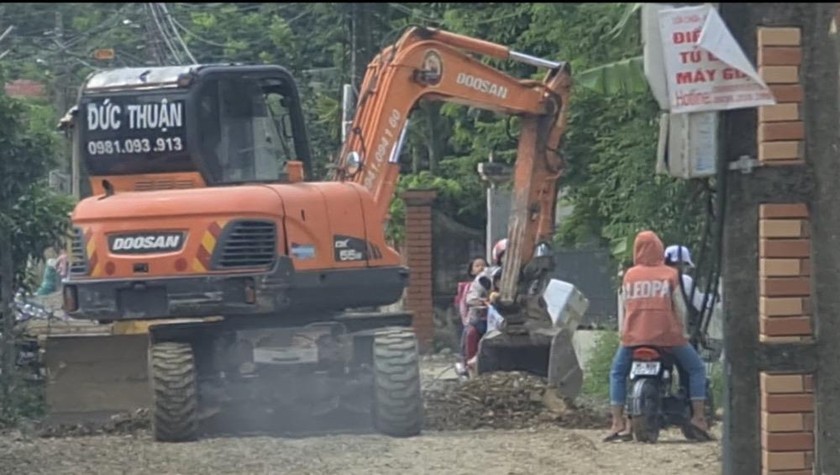 ​Công trình thi công không đảm bảo các biện pháp an toàn cho người tham gia giao thông.