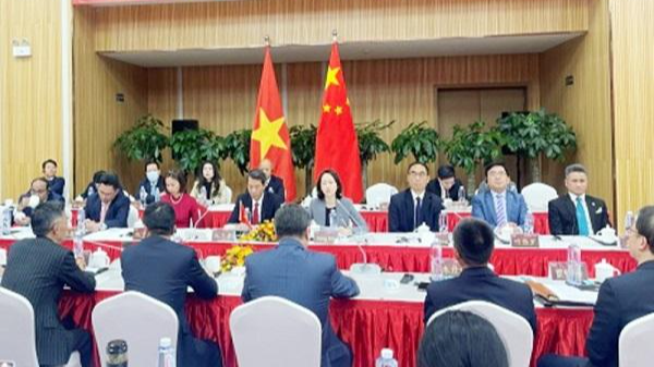 Lễ kỷ niệm 72 năm thiết lập quan hệ ngoại giao Việt Nam - Trung Quốc. tại thành phố Côn Minh, tỉnh Vân Nam (Trung Quốc)