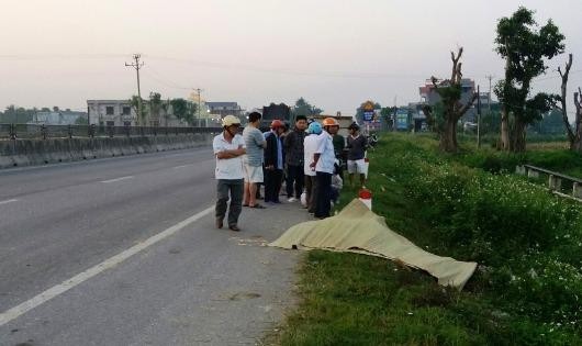 Thanh Hóa: phát hiện thanh niên tử vong bên vệ đường