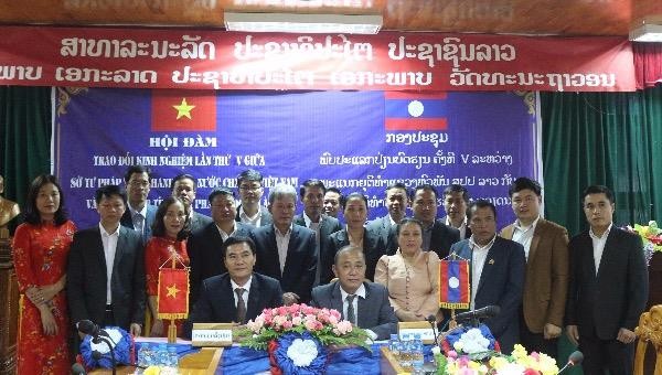 Sở Tư pháp tỉnh Thanh Hóa thăm và làm việc với Sở Tư pháp tỉnh Hủa Phăn Nước CHDCND Lào