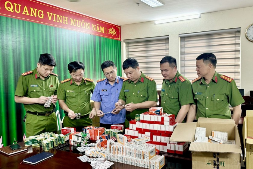 Công an Thanh Hóa thu giữ tang vật vụ án.